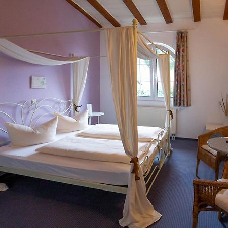 Hotel Schlosshof Dolgesheim Εξωτερικό φωτογραφία