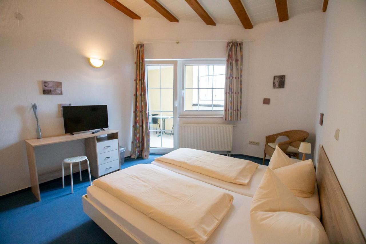 Hotel Schlosshof Dolgesheim Εξωτερικό φωτογραφία