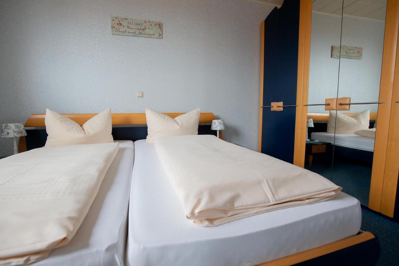 Hotel Schlosshof Dolgesheim Εξωτερικό φωτογραφία