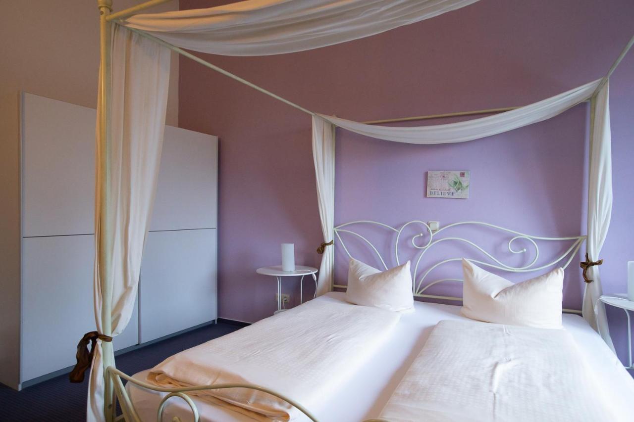 Hotel Schlosshof Dolgesheim Εξωτερικό φωτογραφία