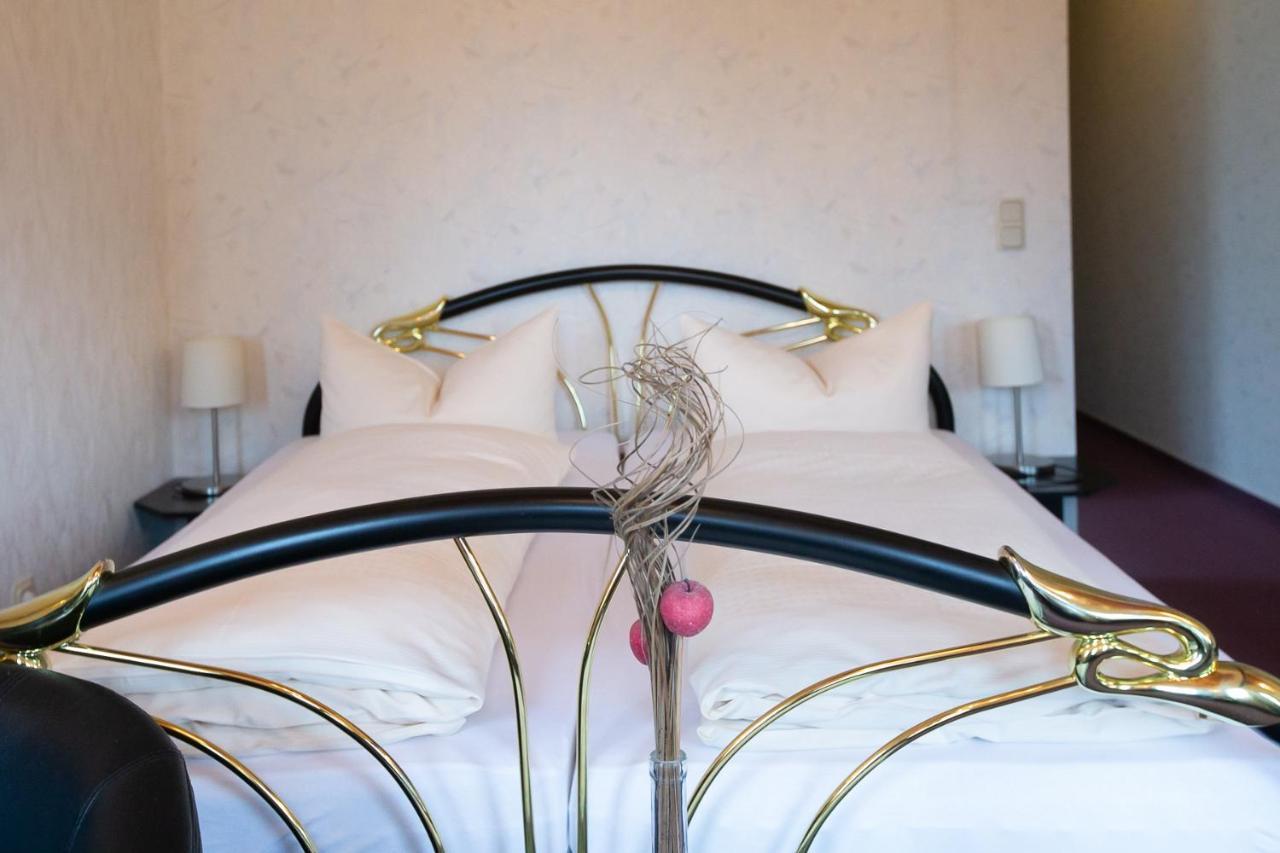 Hotel Schlosshof Dolgesheim Εξωτερικό φωτογραφία