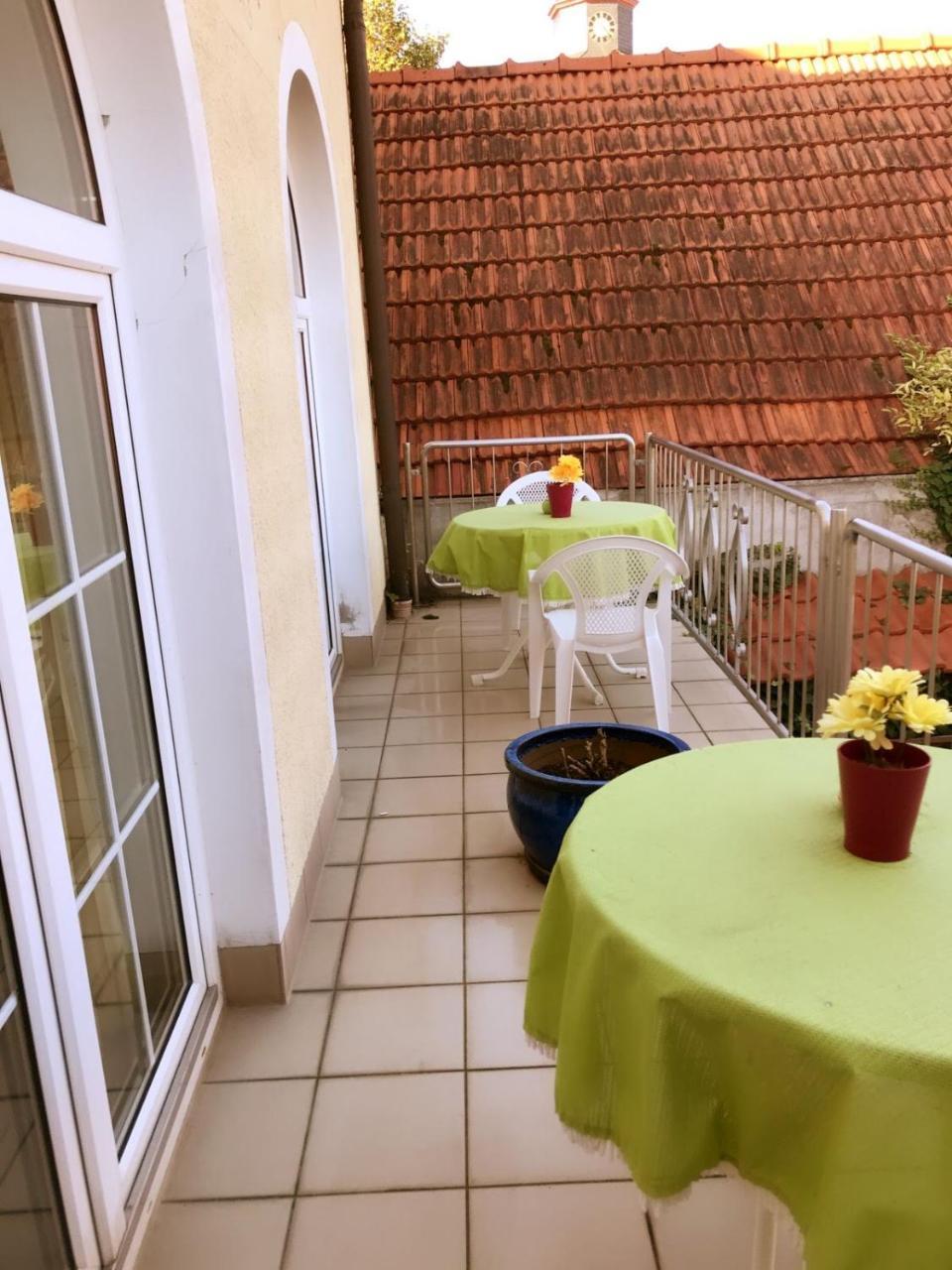 Hotel Schlosshof Dolgesheim Εξωτερικό φωτογραφία